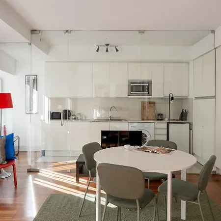 Διαμέρισμα Hostee - Urban With Parking