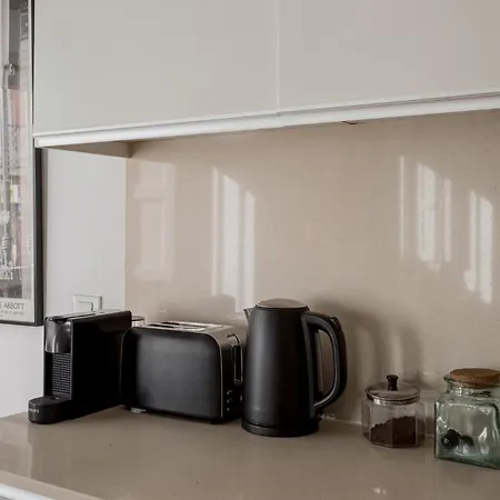 Apartment Hostee - Urban With Parking *