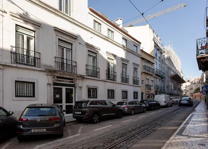 Hostee - Urban With Parking Διαμέρισμα *