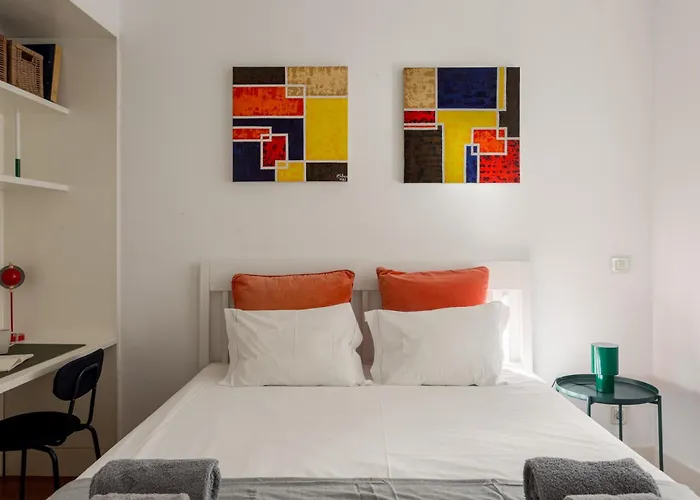 Hostee - Urban With Parking * Lisboa