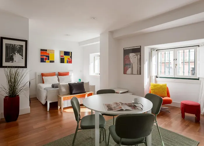 Διαμέρισμα Hostee - Urban With Parking